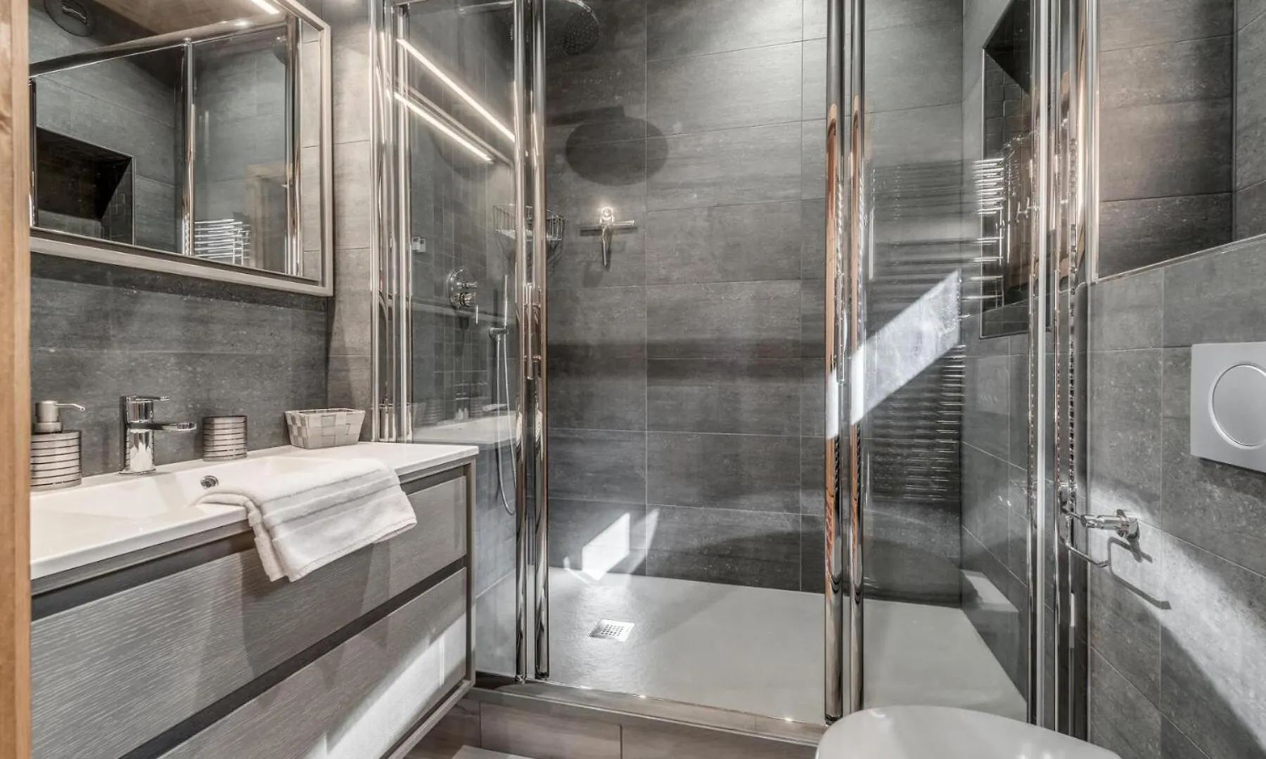 Chalet Zanskar - Chalet 5 - 180M2 - 6 Chambres, 6 Salles De Bain, Jacuzzi Mae-3407 Les Boisses